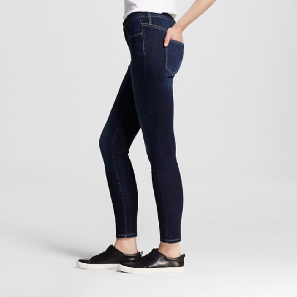 🌻 Mossimo Dark High Waisted Skinny Jeans
